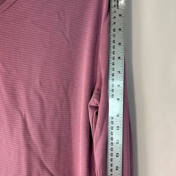 Elegant Mauve Long Sleeve V-Neck Top - Picture 9 of 13